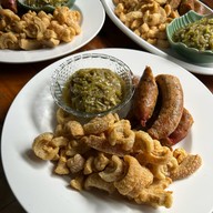 อุ้ยคำหน้า 7-11 dtown