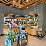 บรรยากาศ Starbucks Sukhumvit Hospital