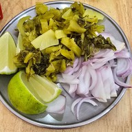 ร้านกลิ่นข้าวซอย -