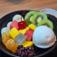 Miyuki Ice-cream บรรทัดทอง