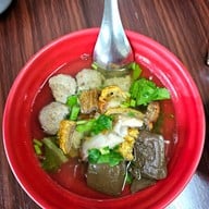 เมนูของร้าน ก๋วยเตี๋ยว 5 ใบเถา เจริญนคร