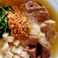 ก๋วยจั๊บญวนไทอุบล & อาหารตามสั่ง