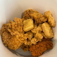 เมนูของร้าน KFC ไอเพลส ลาดกระบัง