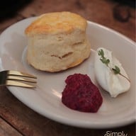 ซิมพลี่ สเปซ คอฟฟี่ แอนด์ สตูดิโอ สาขาเดียว