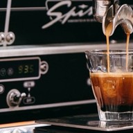 POLLY’s Coffee by POUR OVER LAB สีลม