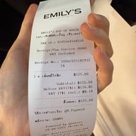 Emily's เส้นหมี่ไก่ฉีก Emily’s เส้นหมี่ไก่ฉีก