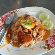 ตลาดฉัตรไชย