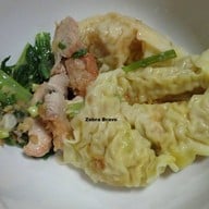 เมนูของร้าน ปู๊ตี่บะหมี่เกี๊ยว