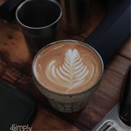 ซิมพลี่ สเปซ คอฟฟี่ แอนด์ สตูดิโอ สาขาเดียว