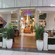 หน้าร้าน ภูฟ้า จามจุรีสเเควร์