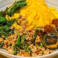 อิ่มเอม อาหารไทย&สมูทตี้