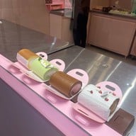 Moone Rolls Central World