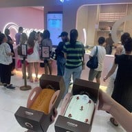 Moone Rolls Central World