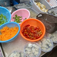 ร้านยำ by คุณกนก