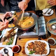 เมนูของร้าน ร้านอุบลแจ่วฮ้อน ราชาเหงือกทอด ซอยศาสนา2