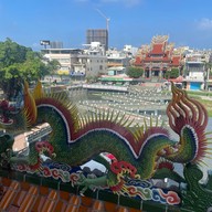 บรรยากาศ Dragon & Tiger Pagodas