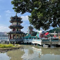 บรรยากาศ Spring And Autumn Pavilions