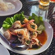 เมนูของร้าน เจ๊ดาว ซีฟู๊ด ริมเล หาดวอน
