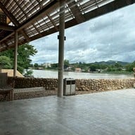 Roccia Cafe ร็อคเซียคาเฟ่