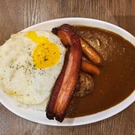 Hey's Burg สามย่าน