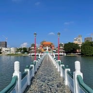 บรรยากาศ Spring And Autumn Pavilions