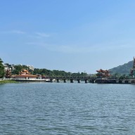 บรรยากาศ Spring And Autumn Pavilions