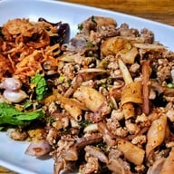 เมนูของร้าน ร้านอุบลแจ่วฮ้อน ราชาเหงือกทอด ซอยศาสนา2