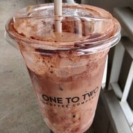 เมนูของร้าน One To Two Chamchuri Square