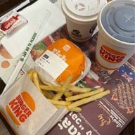 เมนูของร้าน Burger King สนามบิน ดอนเมือง : อาคาร 2 ห้องโถงผู้โดยสารขาออกภายในประเทศ ประตู 3 แอร์ไซด์