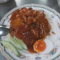 ธานี ข้าวหมูแดง - หมูกรอบ อารีย์