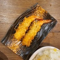 Hey's Burg สามย่าน