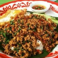 ตั๊กม้อผัดกระเพรา หิวๆต้องสั่ง