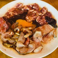 วิรินทร์ แจ่วฮ้อน