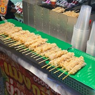 แมงกะพรุนย่างน้ำมันงา ถนนคนเดินนครพนม