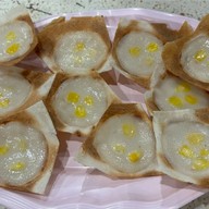 นางเอก ขนมครก