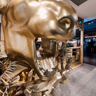 Fire Tiger by Seoulcial Club Siam Center ชั้นM