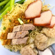 บะหมี่มังกรคู่ หมู่บ้านเสรี 1