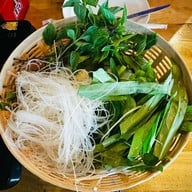 วิรินทร์ แจ่วฮ้อน