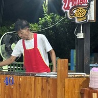 นางเอก ขนมครก