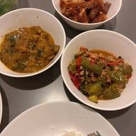 ครัวภูเก็ตxแพงใต้ ข้าวแกงใต้ อาหารตามสั่ง-ซอยสมานมิตร ซอยสมานมิตร