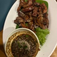 บ้านอีสานเมืองยศ