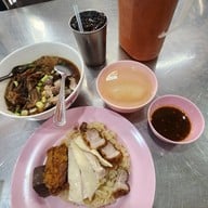 เมนูของร้าน ข้าวมันไก่เจ็กเม้งไก่สองสี สาขา ตรงข้าม ร.ร. สีตบุตรบำรุง ปทุมวัน