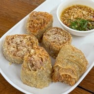 เตี๋ยวตั้งโต๊ะ cafe