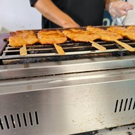 หมูพร้อม หมูปิ้งนมโสดดด ปตท.สาทร-ราชพฤกษ์