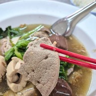 เจ๊เบิ๊บโภชนา
