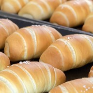 🥐 บ้านขนม  เป็นสุข คาเฟ่ นนทบุรี