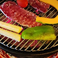 Hachi Grill Bar รวมโชค