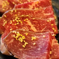 Hachi Grill Bar รวมโชค