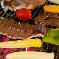 Hachi Grill Bar รวมโชค
