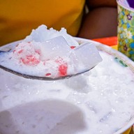 ขนมหวานช้างม่อย